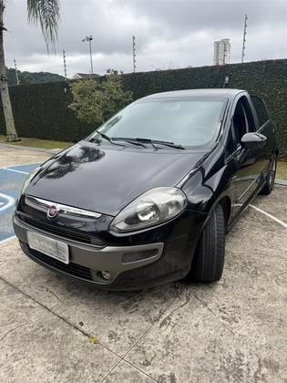 FIAT PUNTO 1.8 SPORTING 16V FLEX 4P AUTOMATIZADO FIAT PUNTO 1.8 SPORTING 16V FLEX 4P AUTOMATIZADO